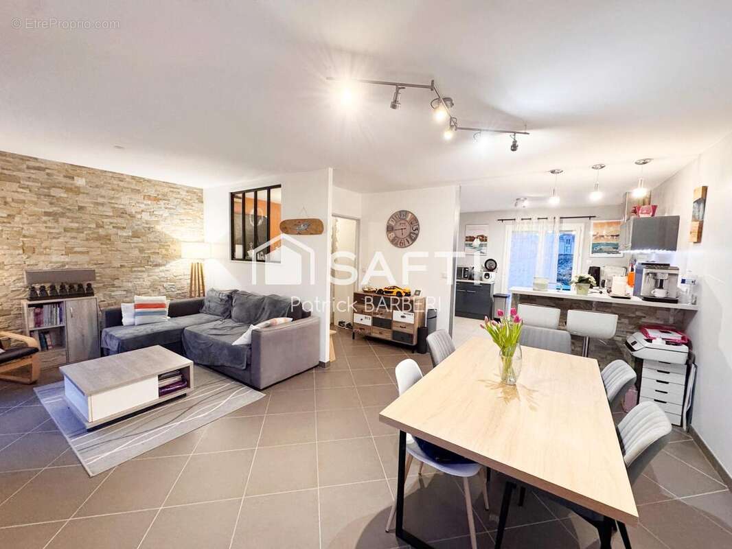 Photo 3 - Maison à MENUCOURT