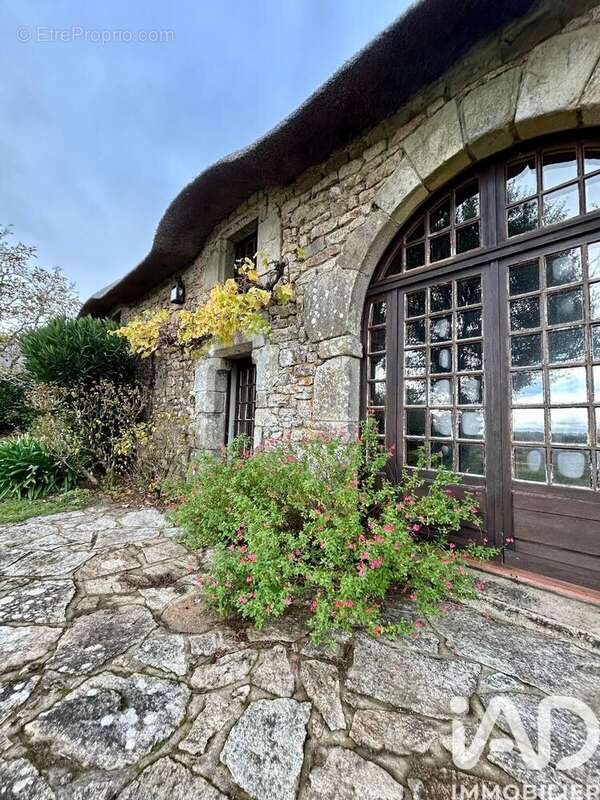 Photo 2 - Maison à PLOUGOUMELEN