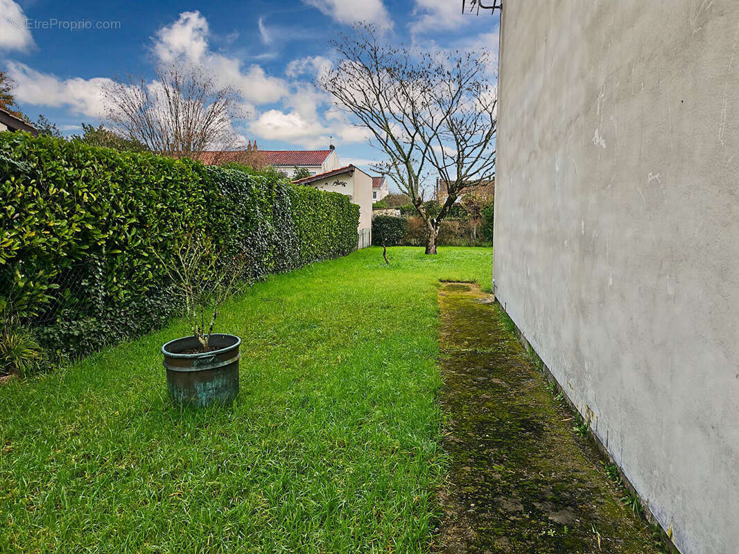 Maison à VILLENAVE-D'ORNON