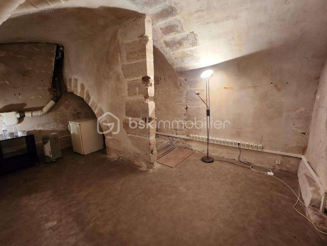 Commerce à PARIS-1E