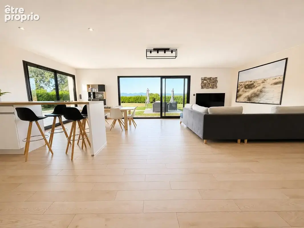 Maison 130 m² à Sardon  - photo 4