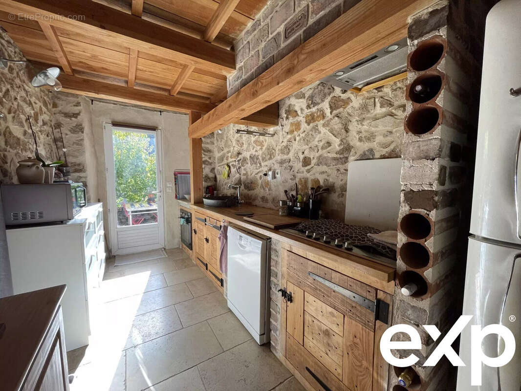 Maison à ROBIAC-ROCHESSADOULE