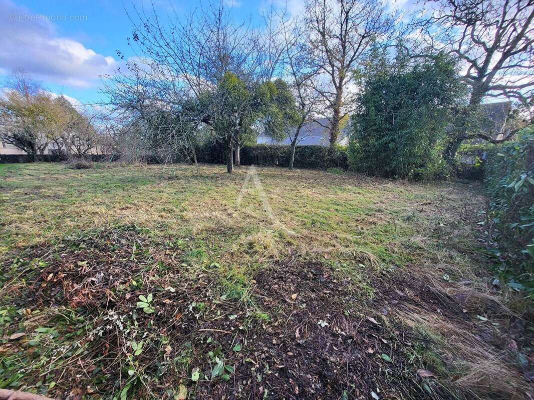 Terrain à MARSAC-SUR-DON