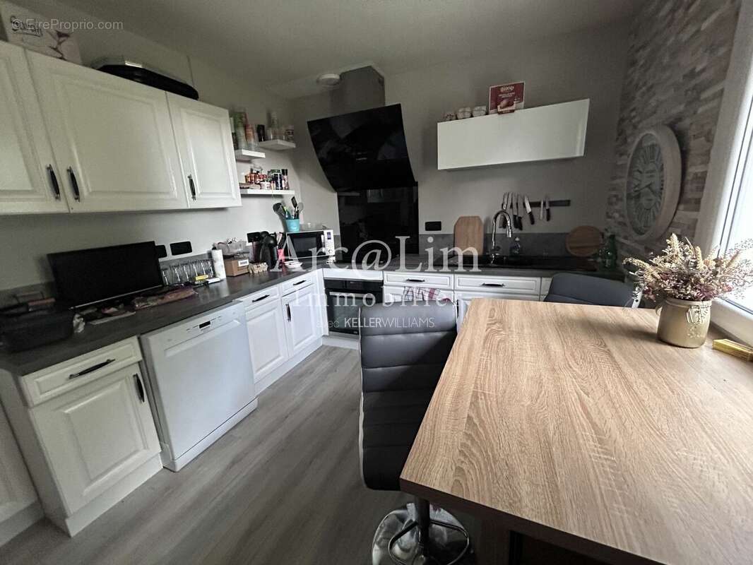 Maison à PEYRAT-DE-BELLAC