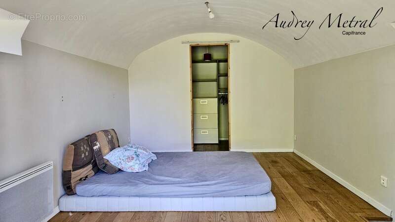 Maison en pierre avec piscine + terrain à vendre à SERRIERES EN CHAUTAGNE (73), 50 min de Genève et d'Annecy, 35 min d'Aix-les-B - photo 12