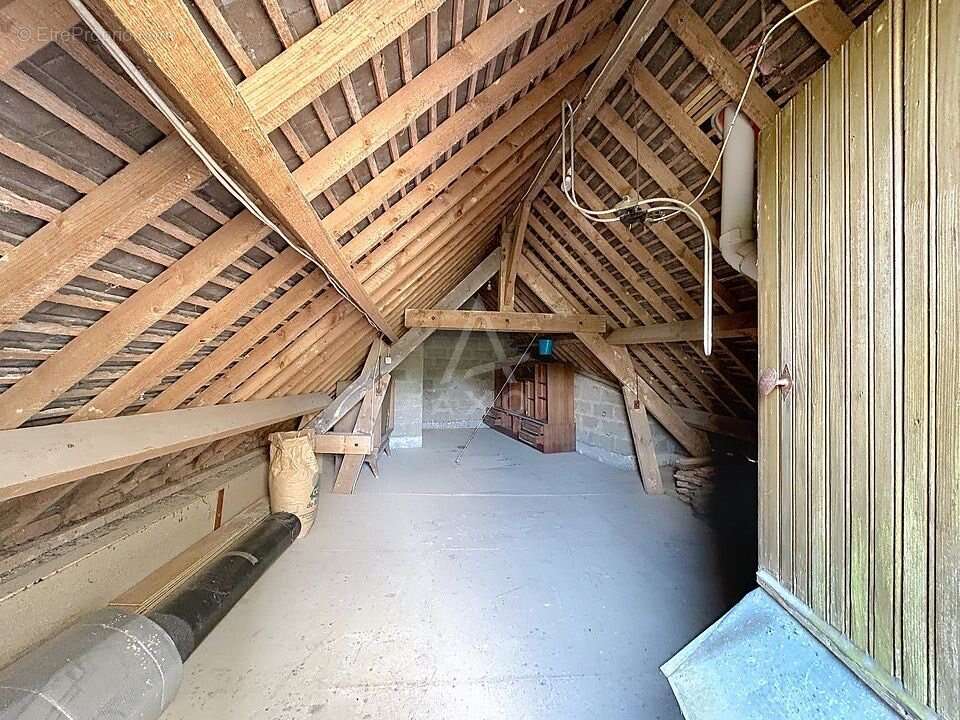 Maison à BELLOU-SUR-HUISNE