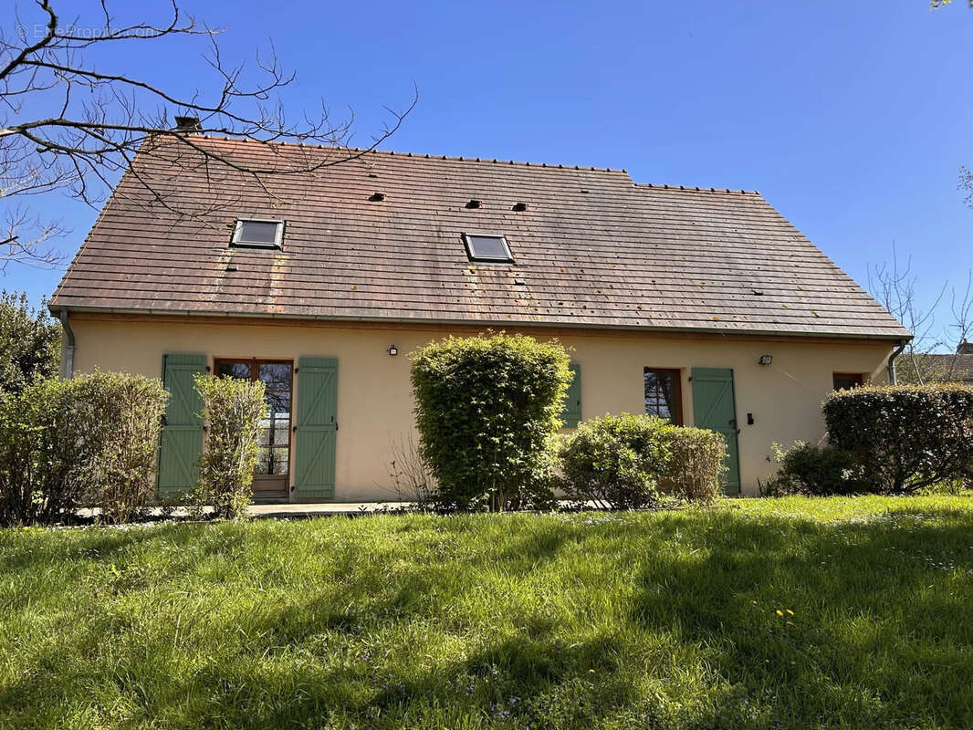 Maison à BADECON-LE-PIN