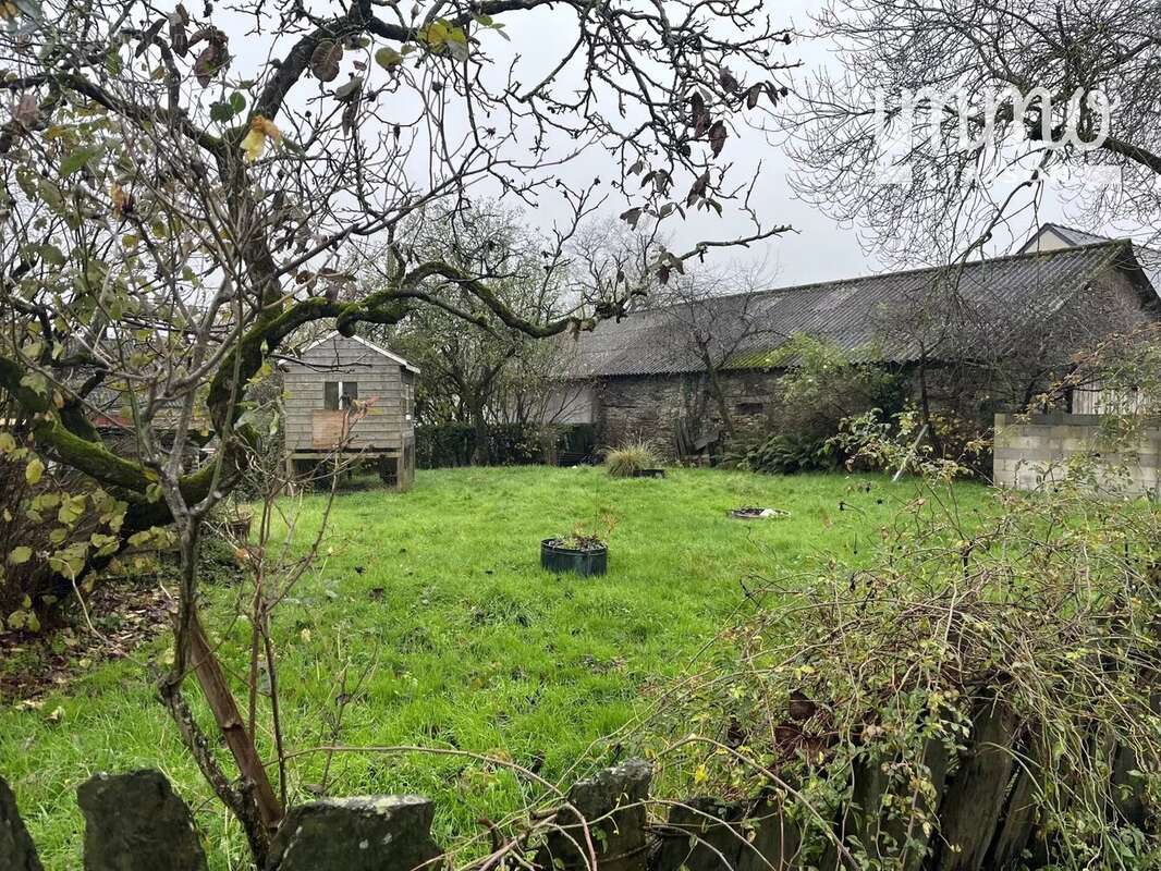 Maison à JOUE-SUR-ERDRE