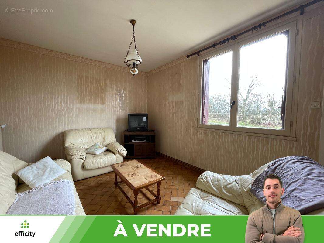 Maison à MAGNE