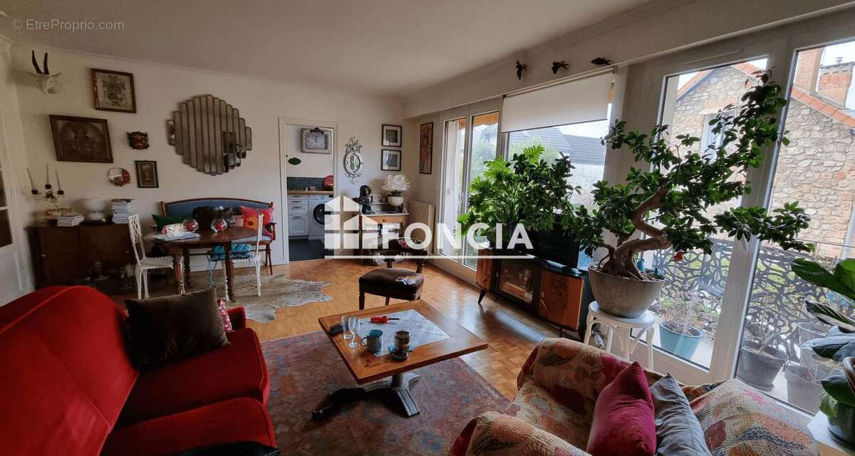 Appartement à BOURG-LA-REINE