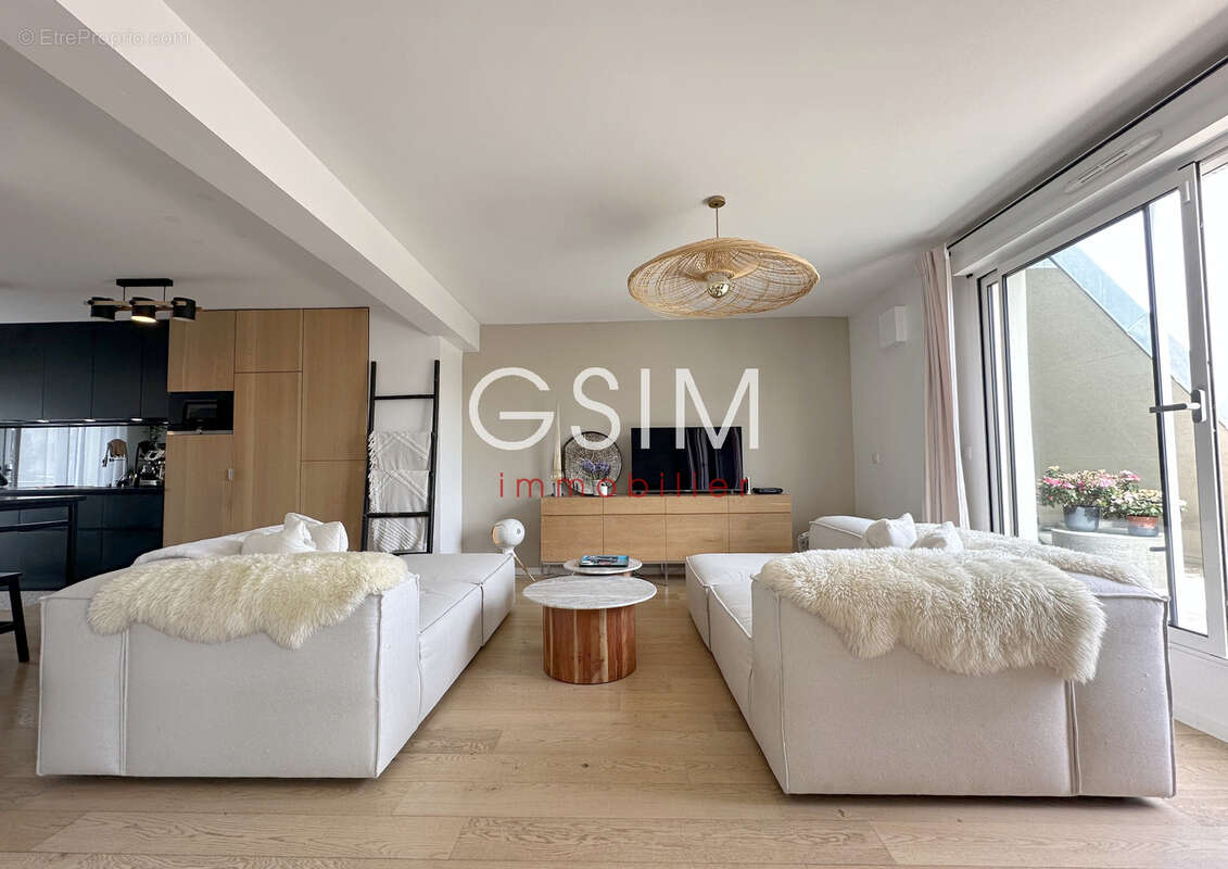 Appartement à SURESNES