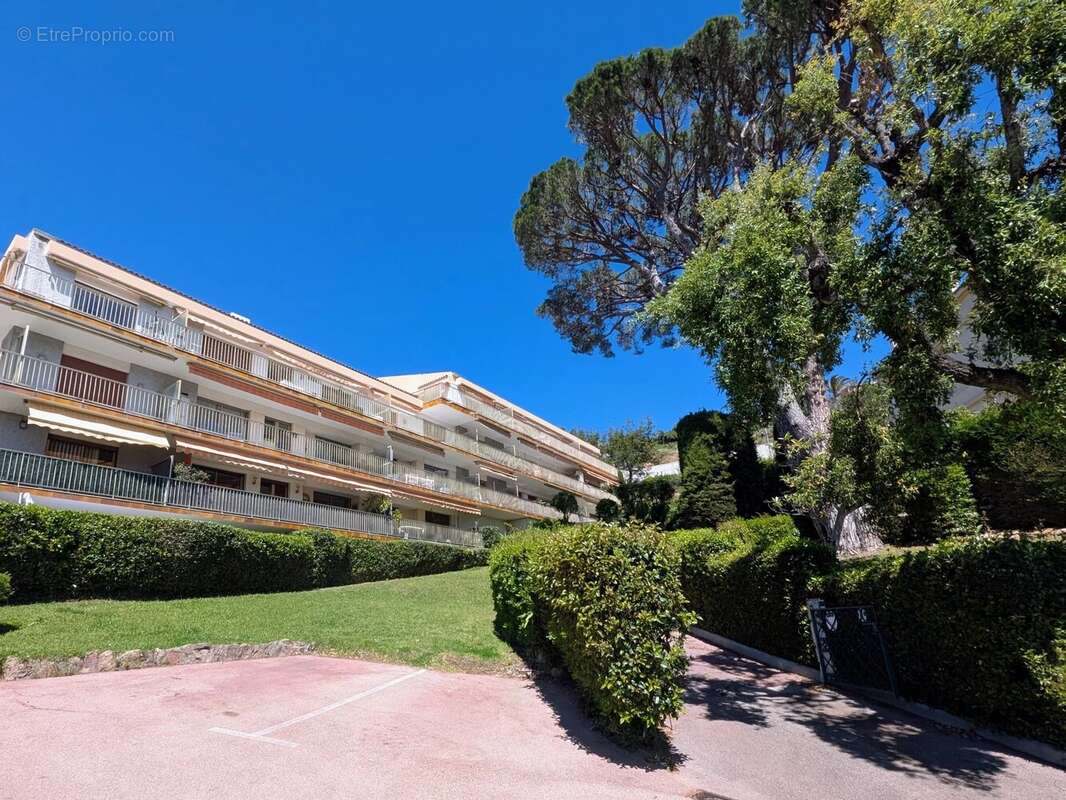 Appartement à MANDELIEU-LA-NAPOULE