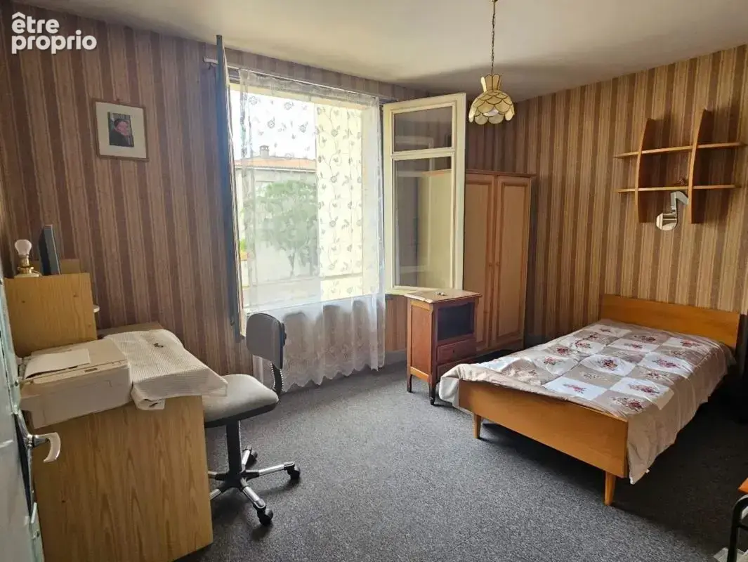 Maison à rénover – 2 chambres - Extérieurs - Garage - Pont-du-Château (63) - photo 11