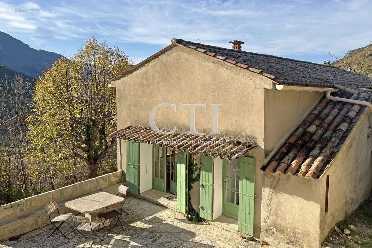 Maison à MONTBRUN-LES-BAINS