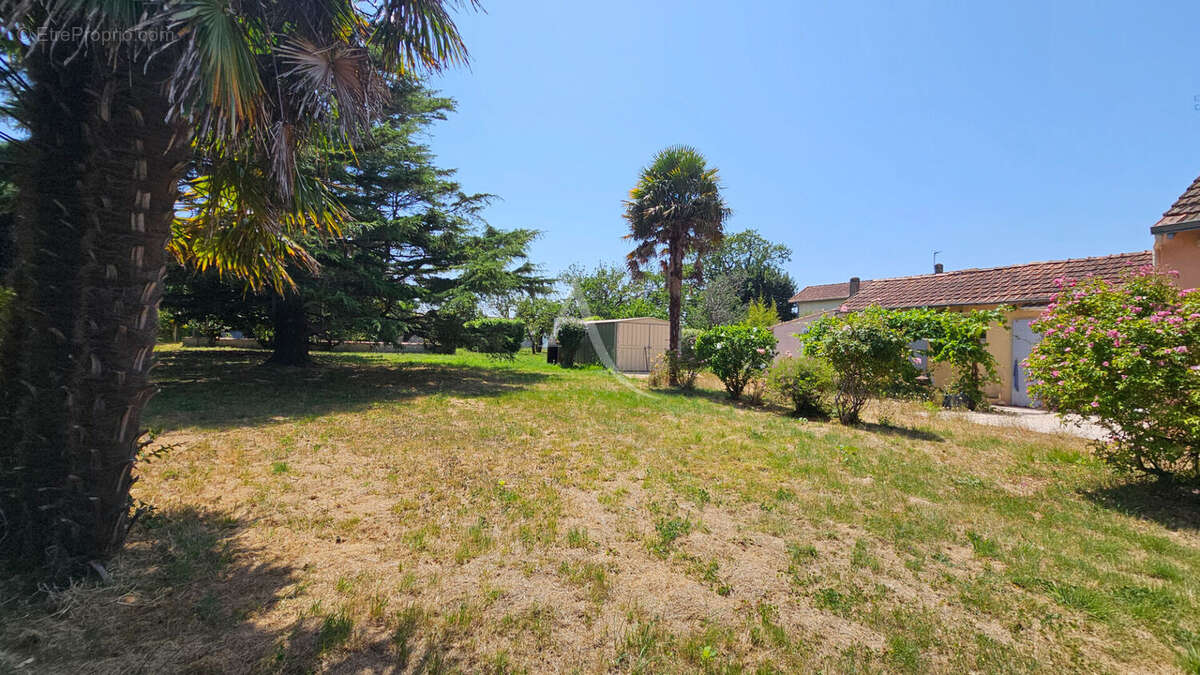 Maison à PORT-DES-BARQUES