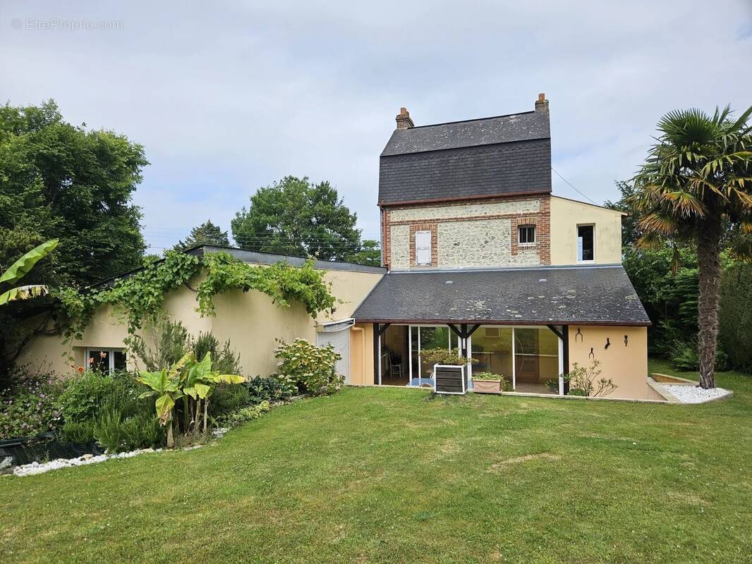 Maison à VILLERVILLE