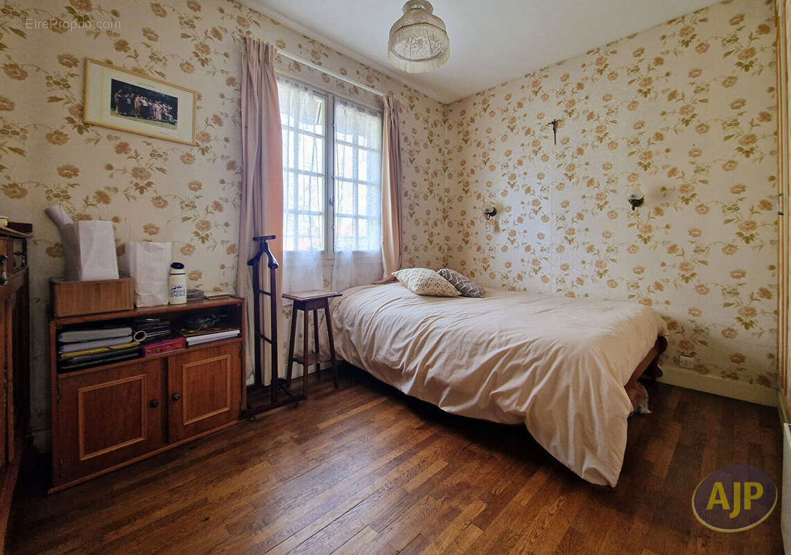 Maison à CUGAND