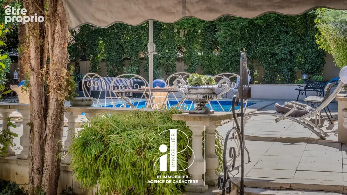 Saint pierre les nemours, maison de caractere  avec piscine de 217 m² et ces dependances sur un jardin de 1939 m² - photo 4