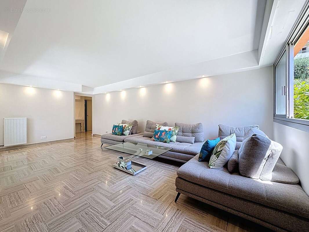 Appartement à CAGNES-SUR-MER