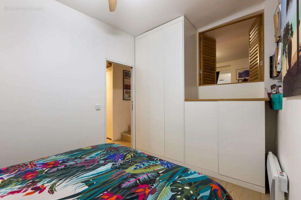 Appartement à PARIS-2E