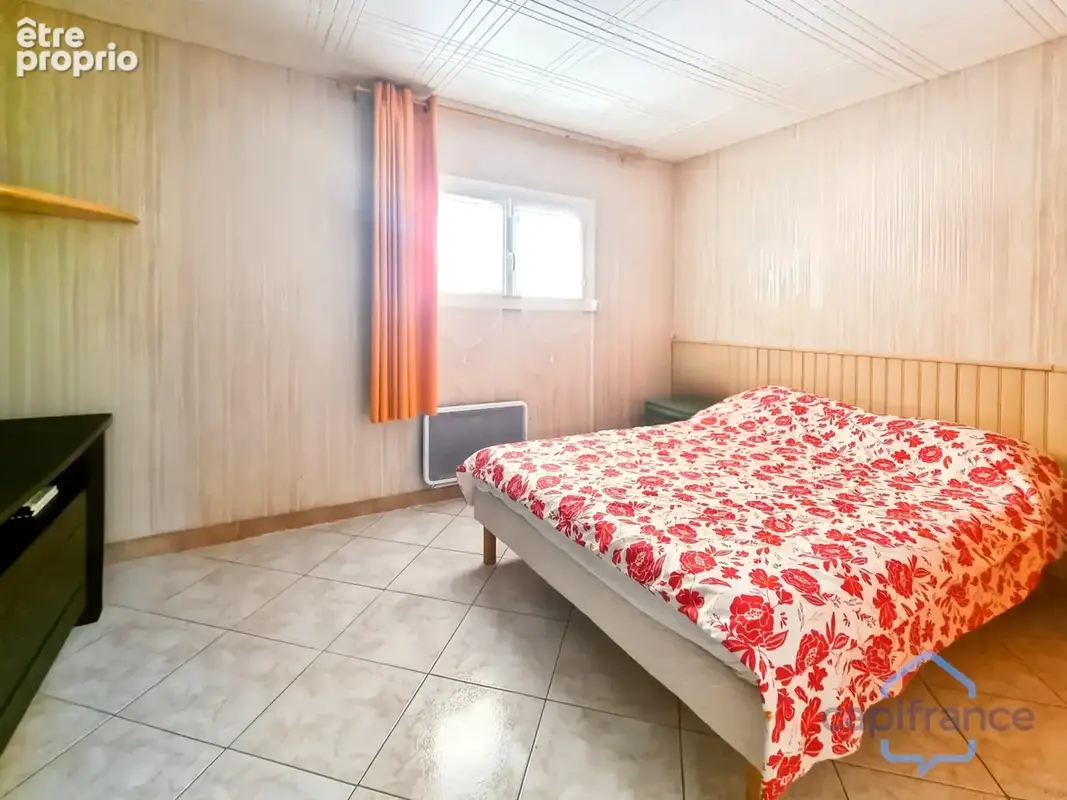 Maison familiale ou 2 habitations - 222m² avec 7 pièces (5 chambres) - Terrain de 830m² avec Piscine - CASTRIES (34) - photo 23