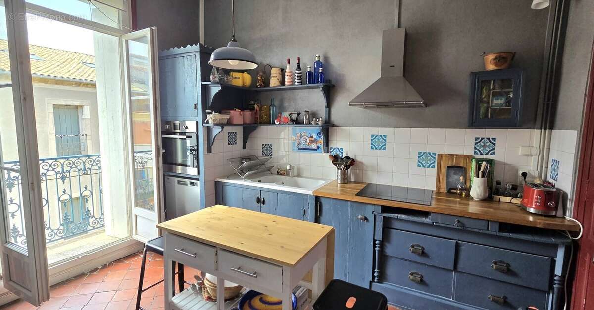 Sète  proche des quais  bel appartement de caractère de 133 m² - photo 2