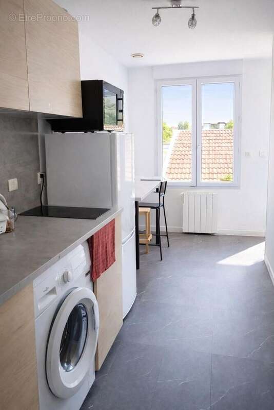 Photo 2 - Appartement à VILLEURBANNE