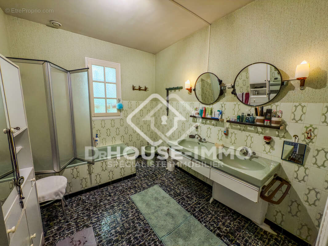 Maison à SAINT-ASTIER