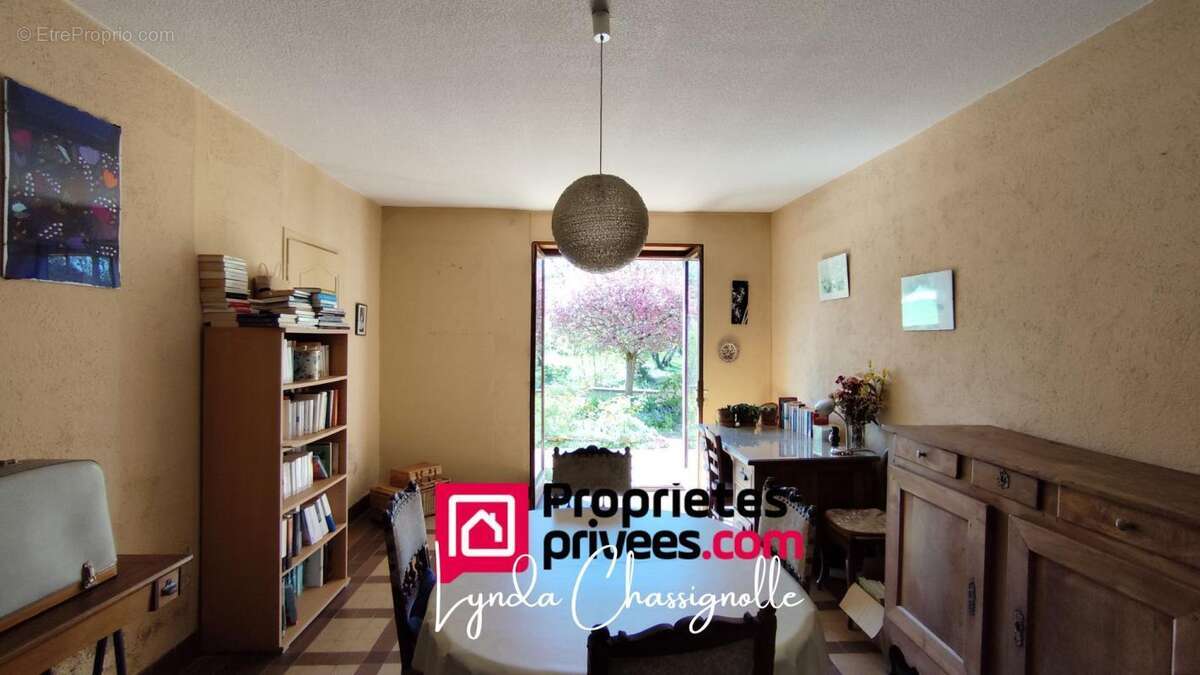 Maison à SAINT-VICTOR-SUR-RHINS