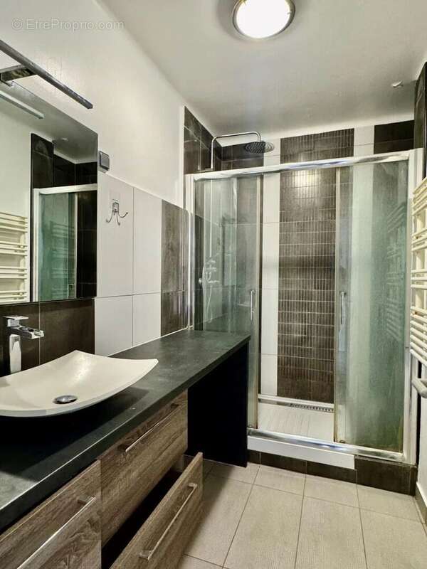 Appartement à BOIS-COLOMBES