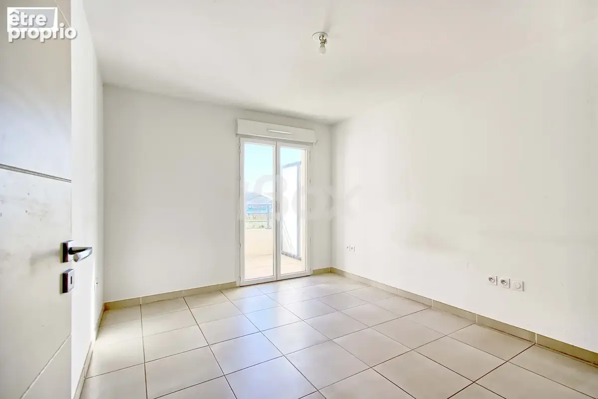 Toulon EST - Ecoquartier - T3 de 61m2 avec terrasse de 17m2 et garage - photo 11