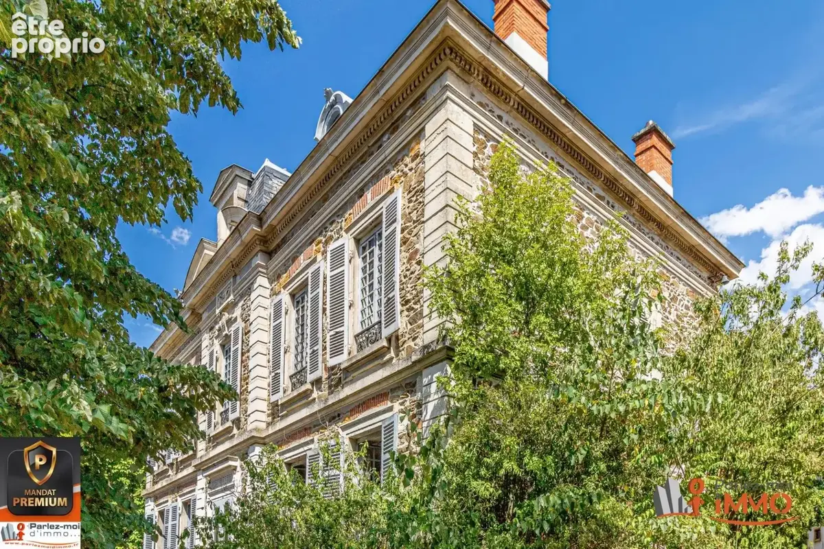 Appartement à L'ARBRESLE