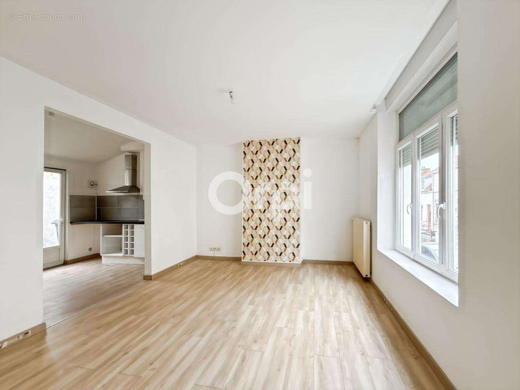 Boulogne-sur-Mer – Maison lumineuse et sans travaux ! - photo 5