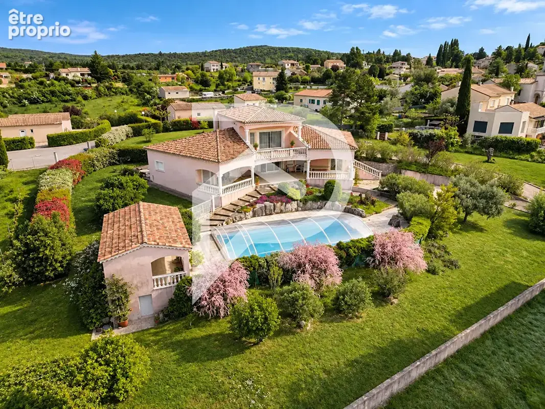 Maison à VILLENEUVE-DE-BERG