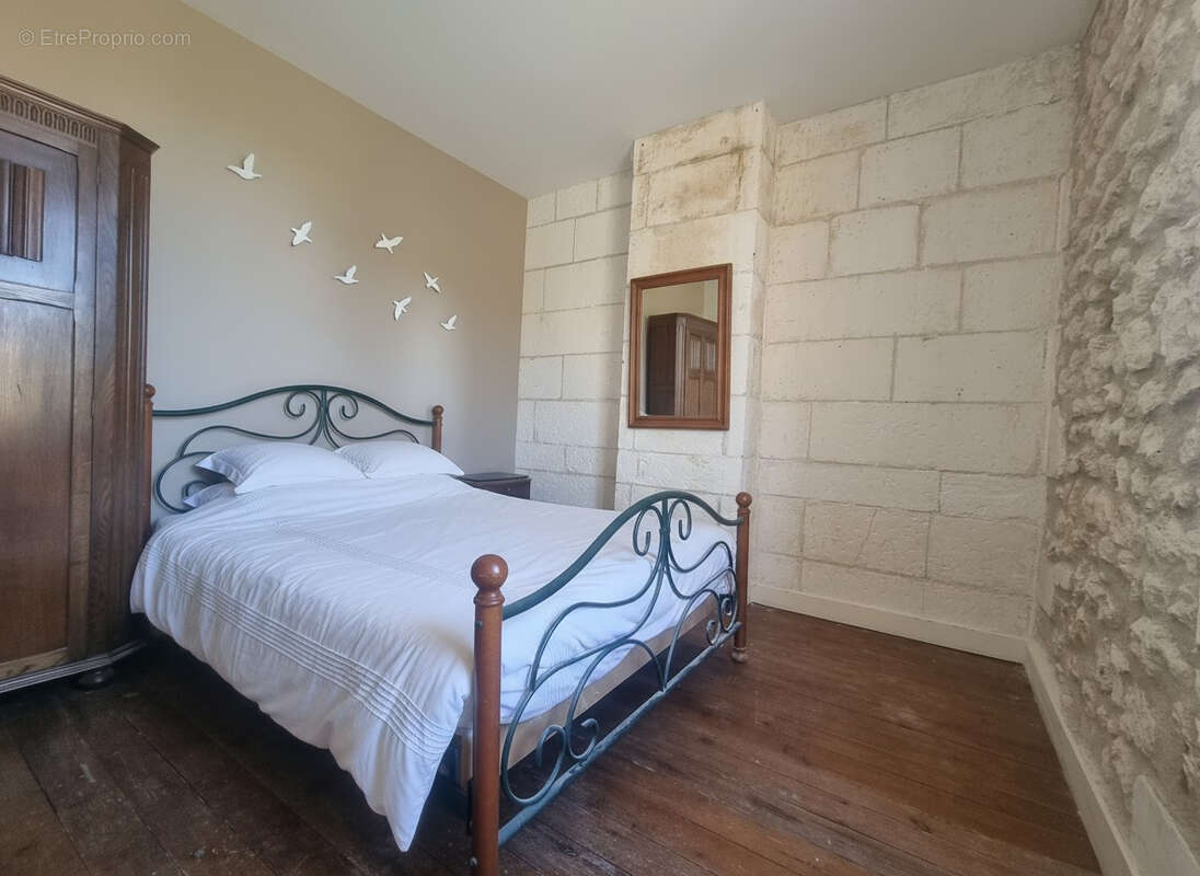 Maison à AUBETERRE-SUR-DRONNE