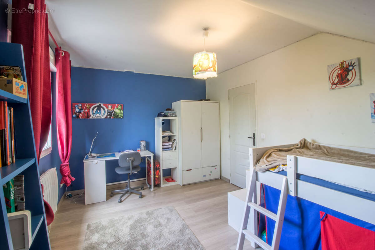 Maison à SAINT-GERMAIN-LES-ARPAJON