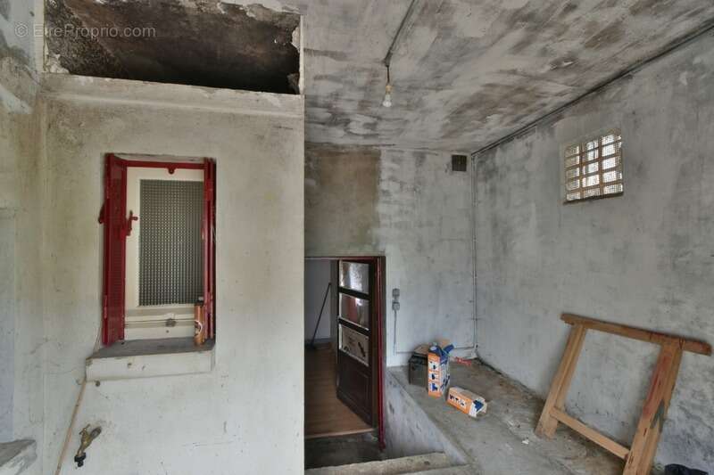 Maison à POURU-SAINT-REMY