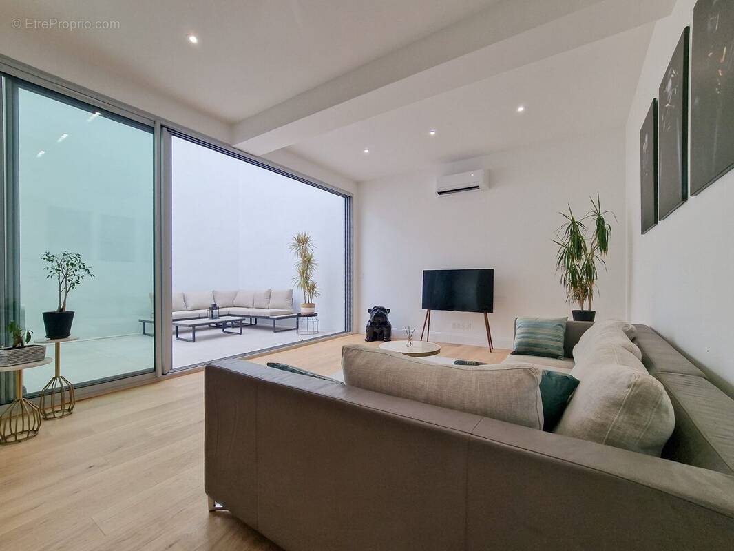 Appartement à BORDEAUX