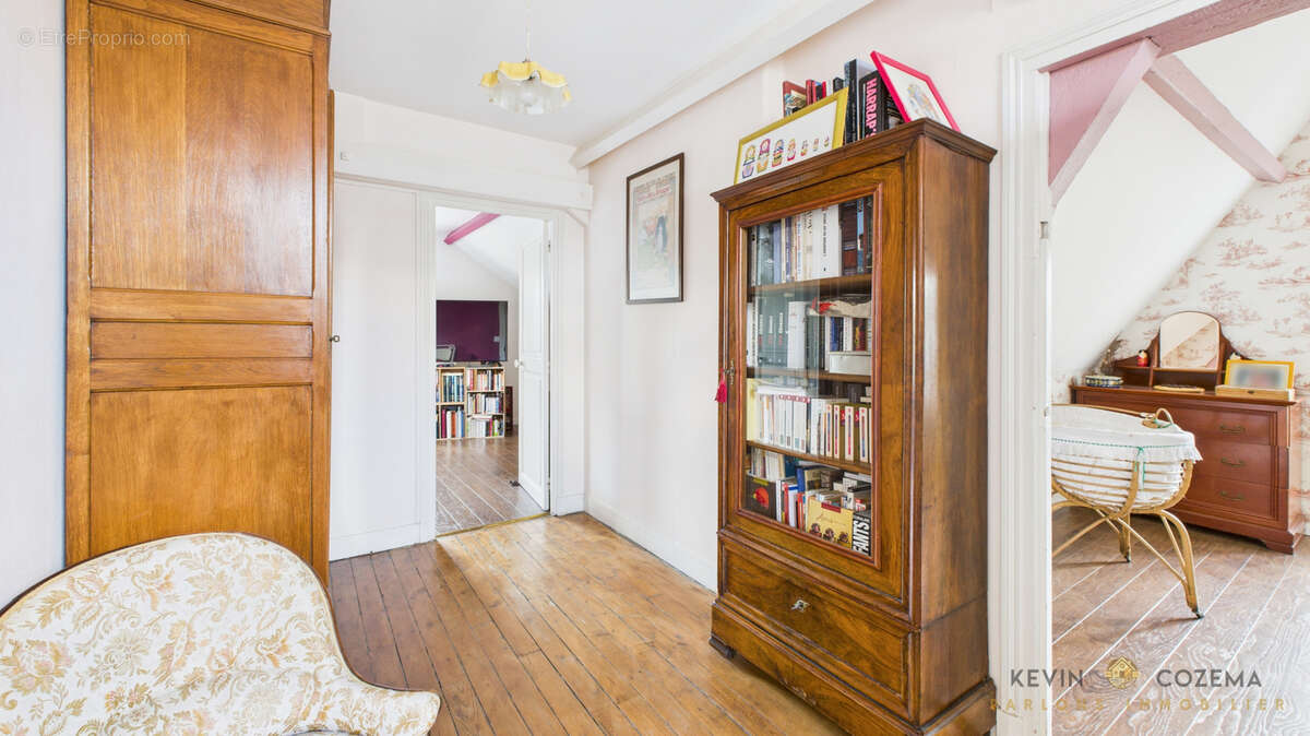 Maison à CORBEIL-ESSONNES