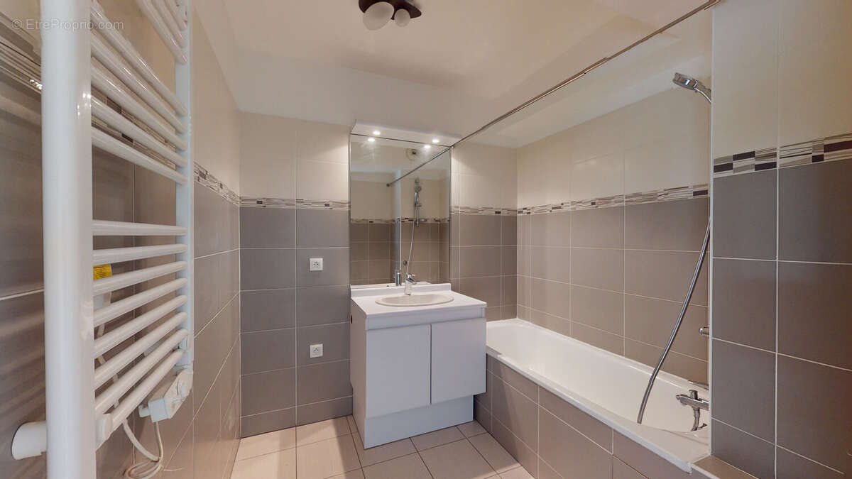 Appartement à LE PERREUX-SUR-MARNE