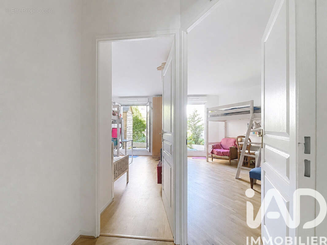 Photo 9 - Appartement à ASNIERES-SUR-SEINE