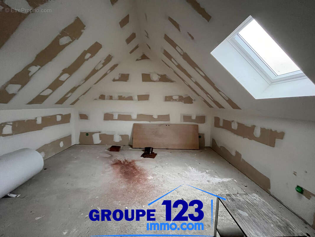 Appartement à BRIENON-SUR-ARMANCON