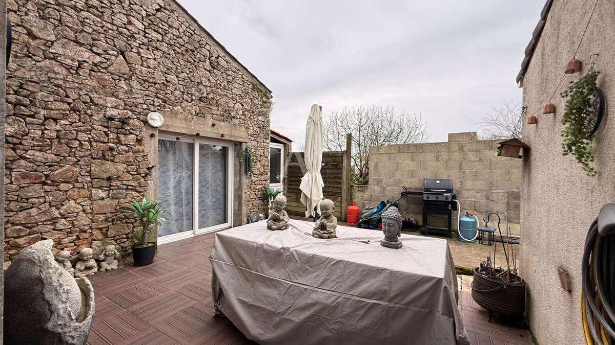 Maison à VENANSAULT