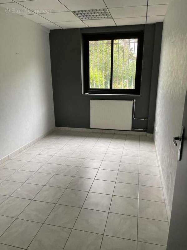 Commerce 153 m² à Valence  - photo 6