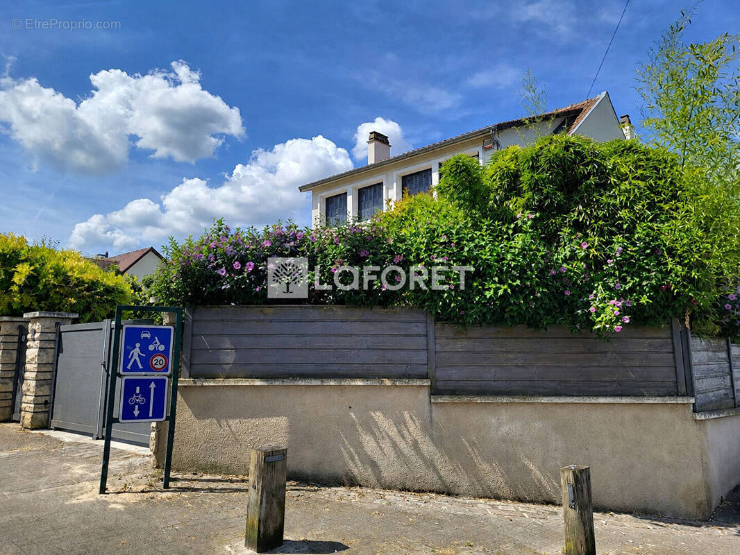 Maison à RUEIL-MALMAISON