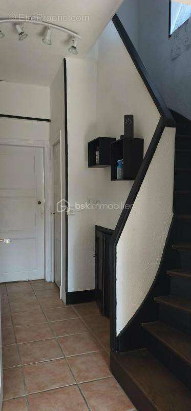 Maison en pierre de 163 m2 + Maison d'hôtes de 78 m2 indépendante (Airbnb) - Atelier, cour&jardin - photo 7