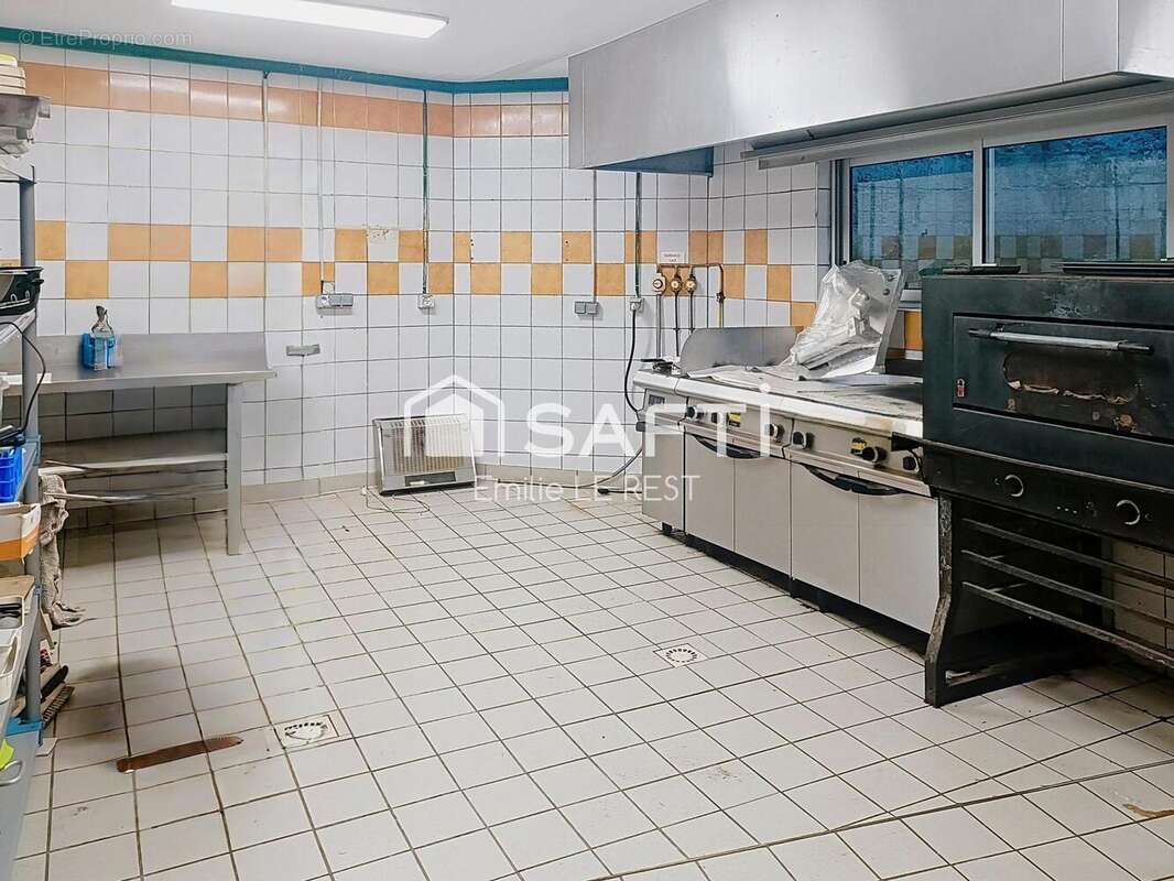 Photo 7 - Commerce à PLOMODIERN