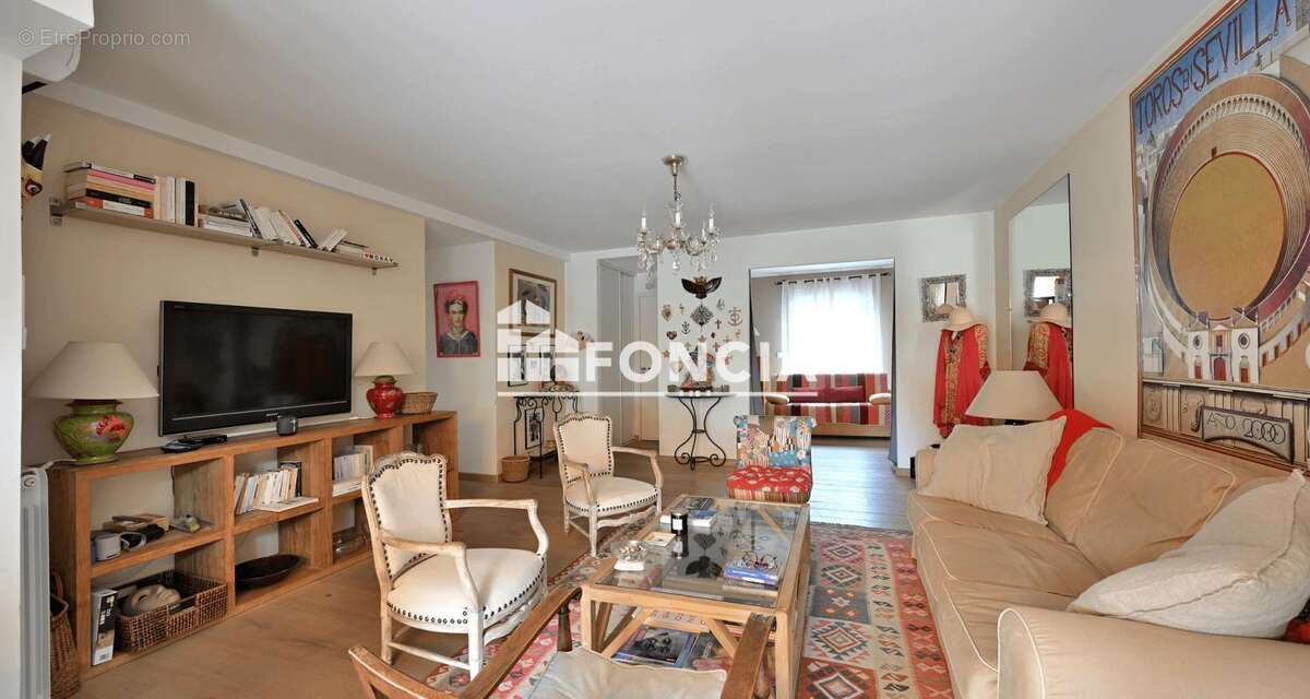 VIAGER OCUPEE - T3 de 62m2 avec une terrasse de 45m2 et parking privé - photo 2
