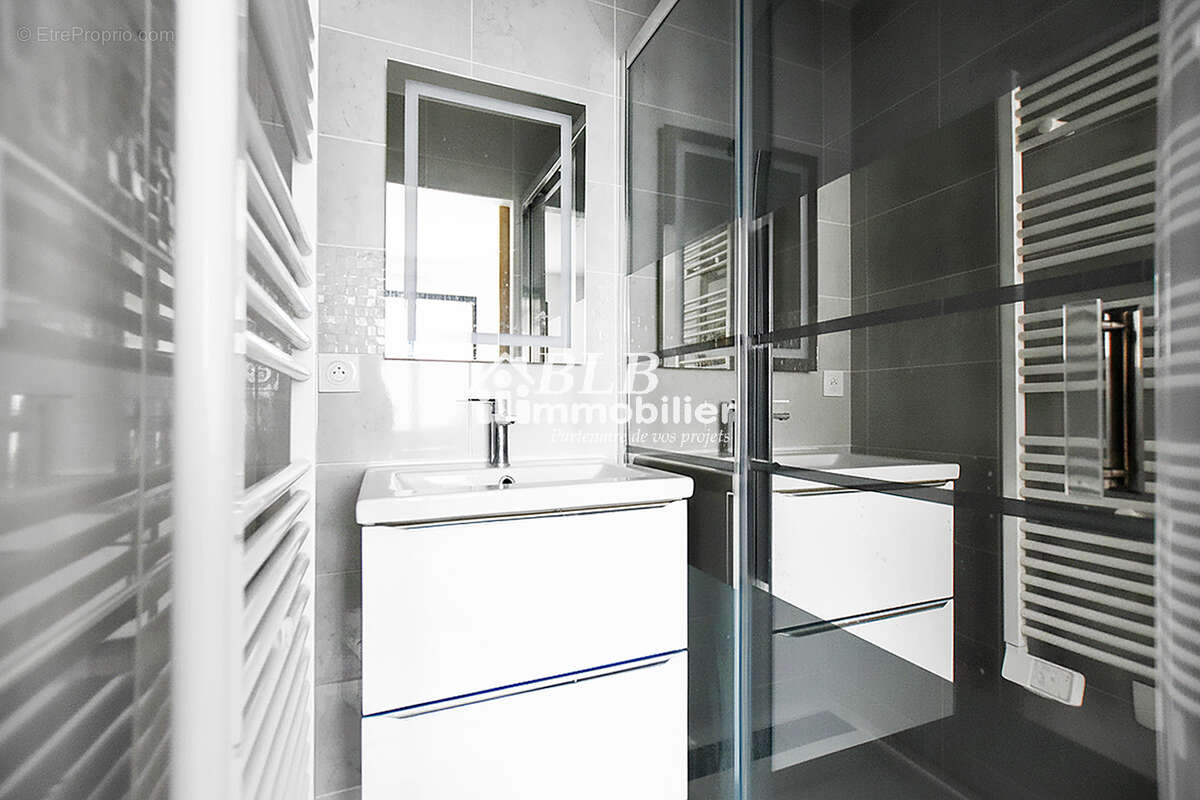 Maison à LE PERRAY-EN-YVELINES