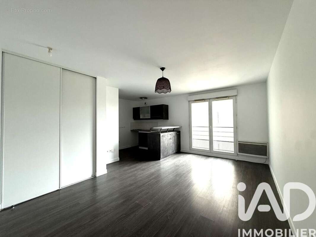 Photo 2 - Appartement à THIAIS